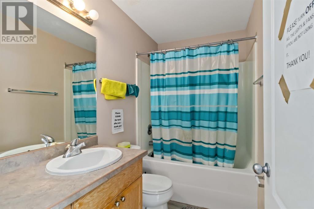 228 Paris Crescent, Fort McMurray, Alberta
