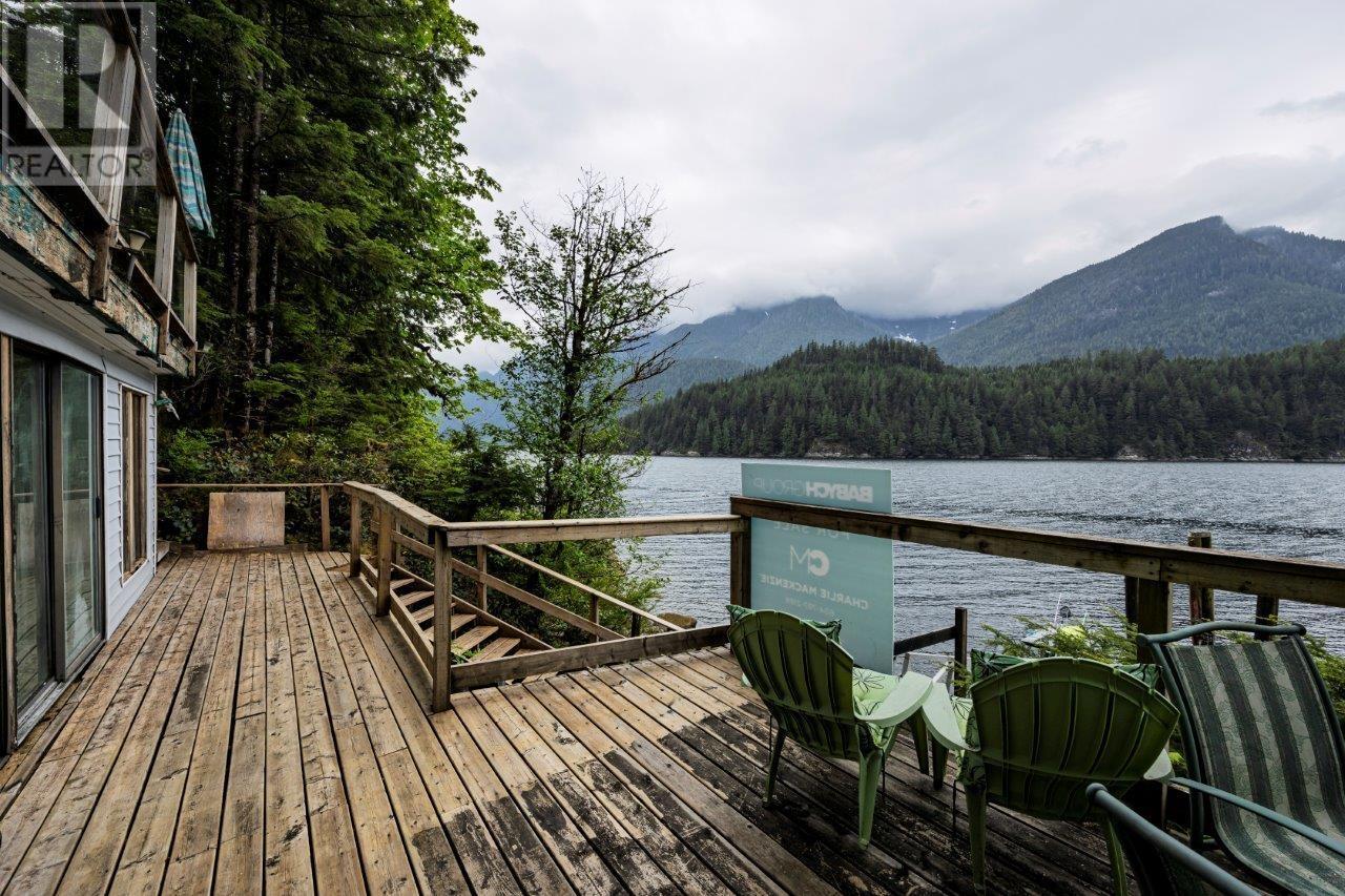 Photo 1 of 11 East Of Croker Island, North Vancouver BC