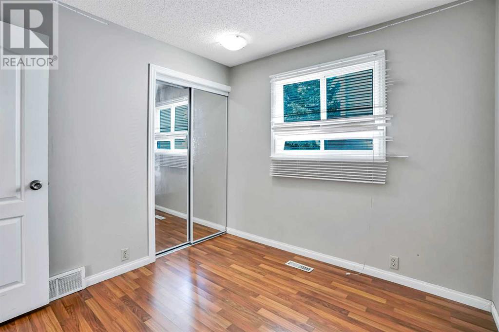 Single Family House Bi-level for Sale in  Faldale Close NE Falconridge Calgary 