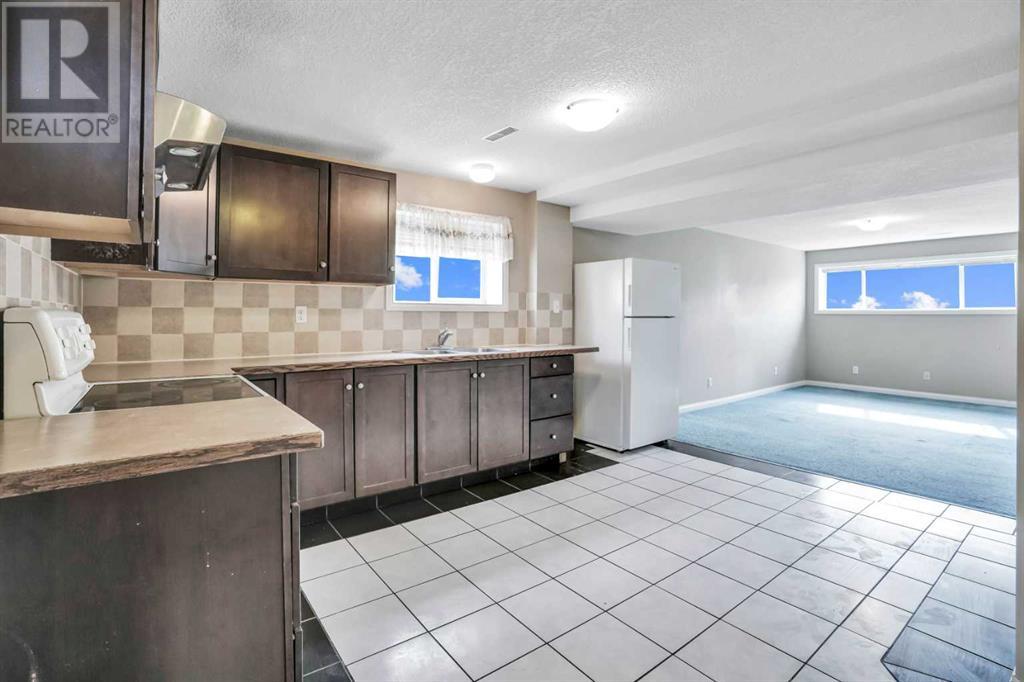 Single Family House Bi-level for Sale in  Faldale Close NE Falconridge Calgary 