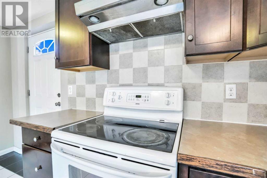 Single Family House Bi-level for Sale in  Faldale Close NE Falconridge Calgary 