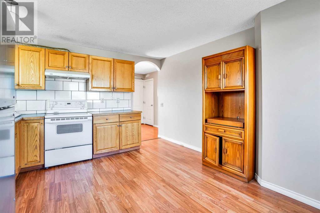Single Family House Bi-level for Sale in  Faldale Close NE Falconridge Calgary 