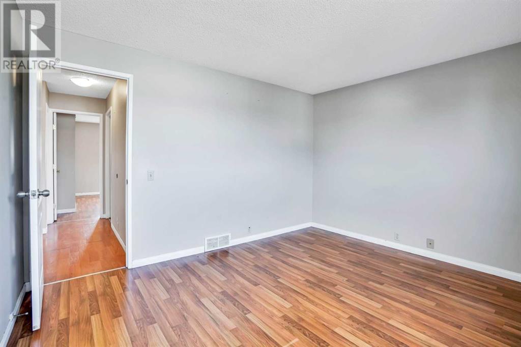 Single Family House Bi-level for Sale in  Faldale Close NE Falconridge Calgary 