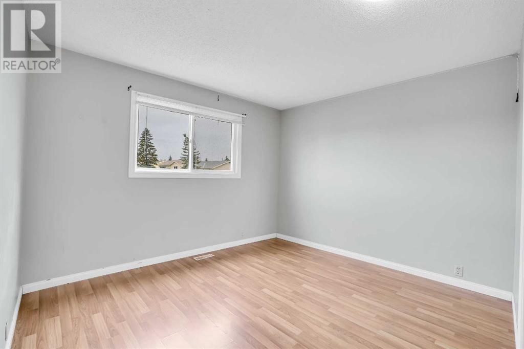 Single Family House Bi-level for Sale in  Faldale Close NE Falconridge Calgary 