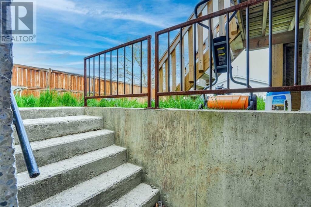 Single Family House Bi-level for Sale in  Faldale Close NE Falconridge Calgary 