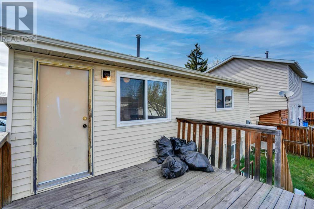 Single Family House Bi-level for Sale in  Faldale Close NE Falconridge Calgary 