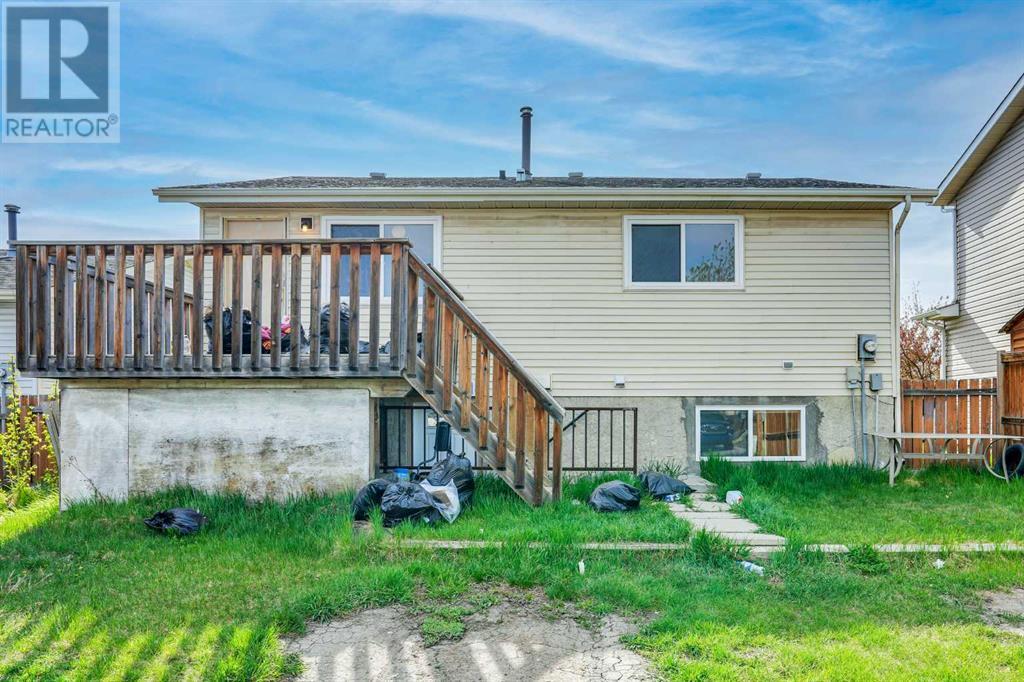 Single Family House Bi-level for Sale in  Faldale Close NE Falconridge Calgary 