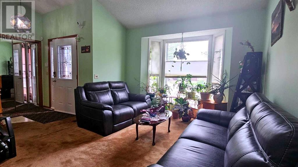 Single Family House Bi-level for Sale in  Whitworth Place NE Whitehorn Calgary 