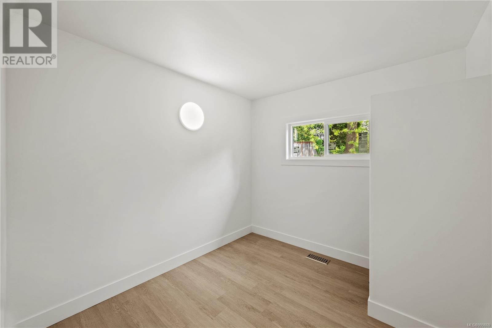 12 Conard St, View Royal