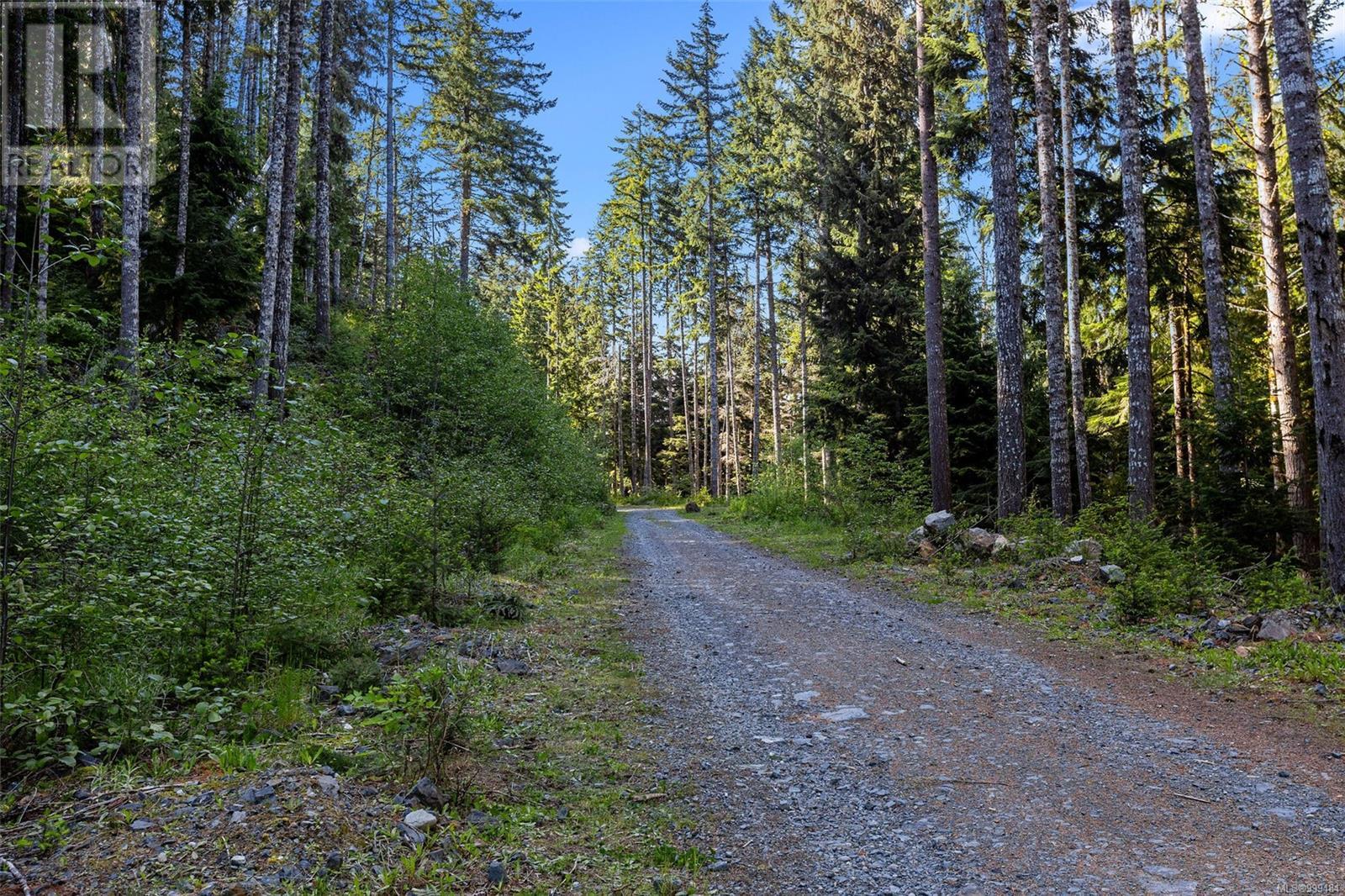  4229 Goldstream Heights Drive, Malahat