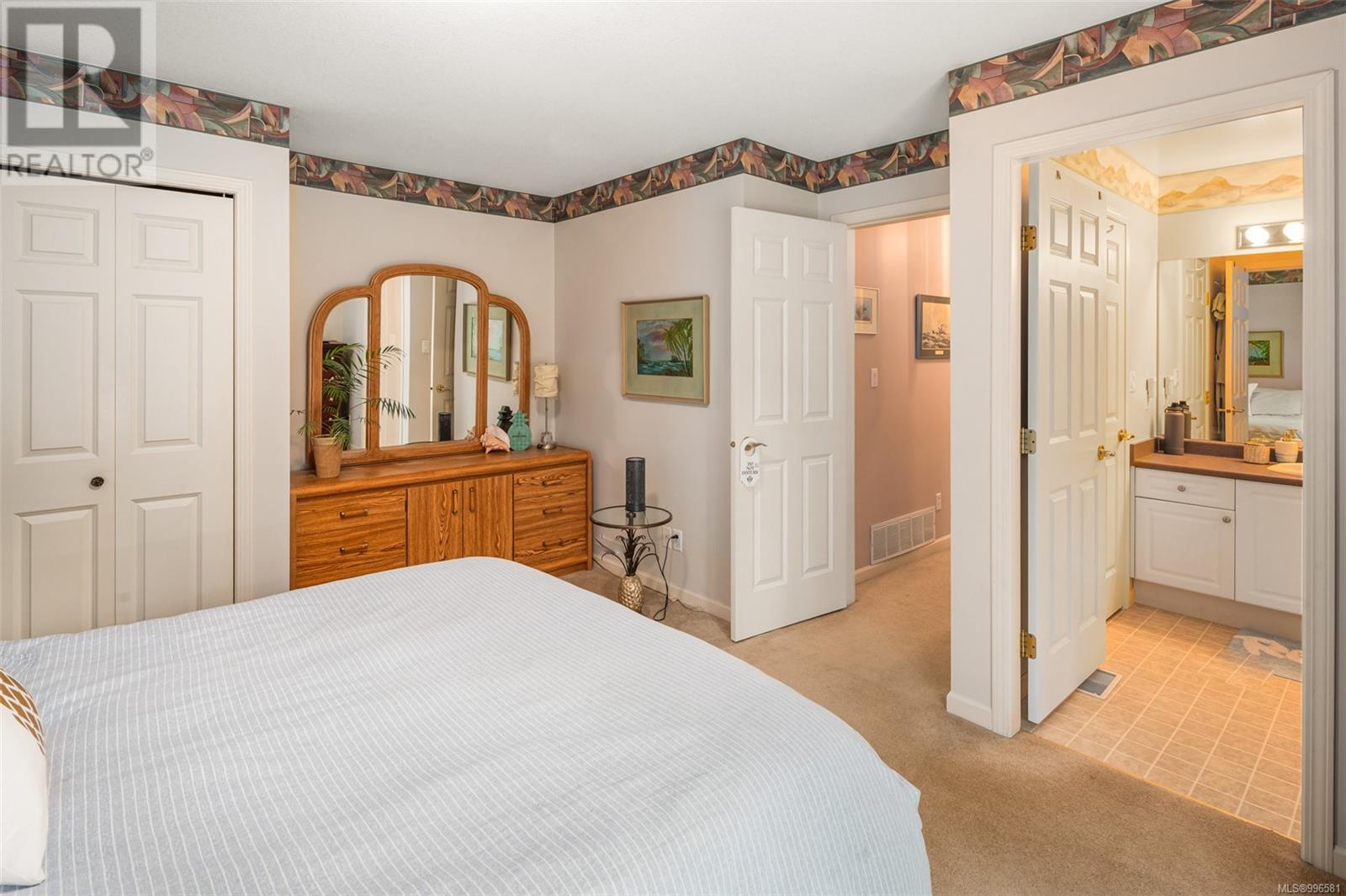  983 Carolwood Drive, Saanich