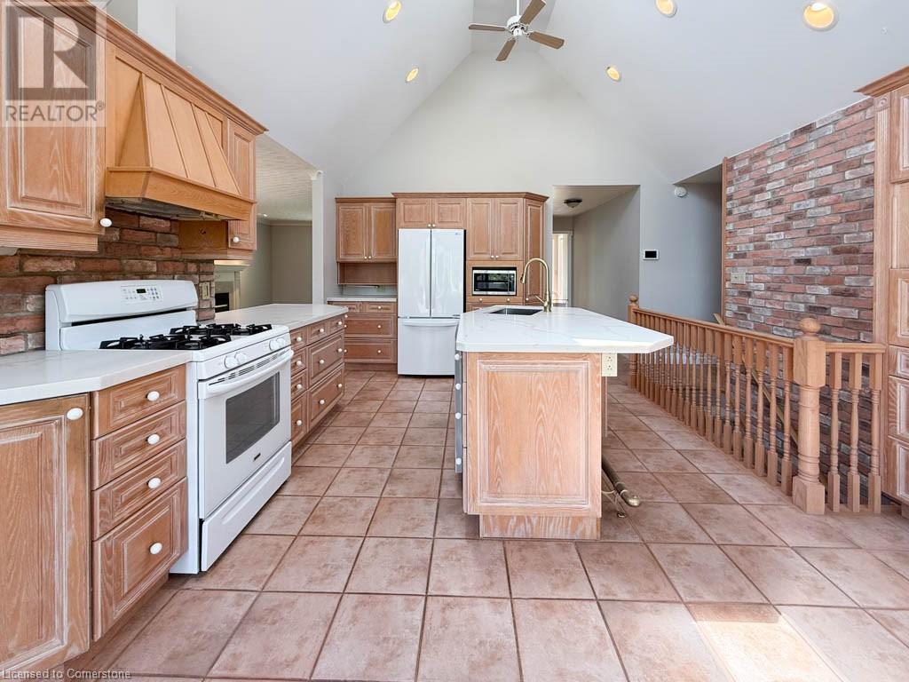 Photo 13 of 144 Wellington Street, Waterdown ON