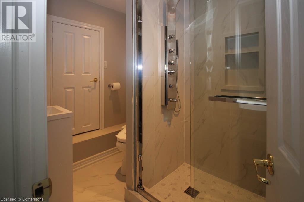 Photo 23 of 144 Wellington Street, Waterdown ON