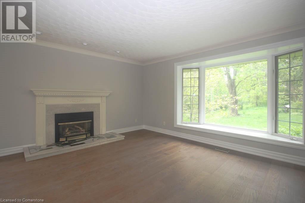 Photo 19 of 144 Wellington Street, Waterdown ON