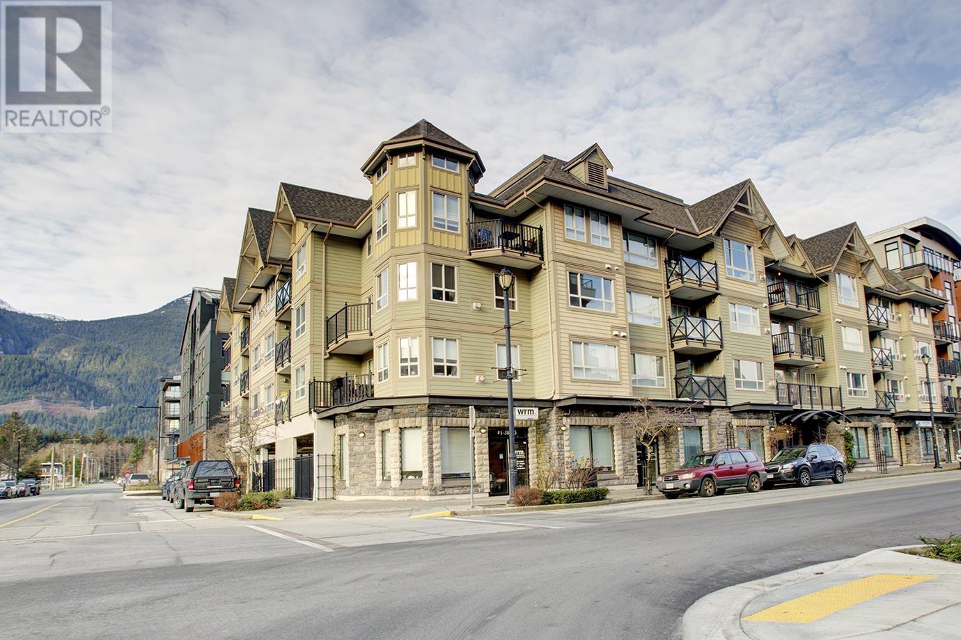 207 38003 SECOND AVENUE, Squamish
