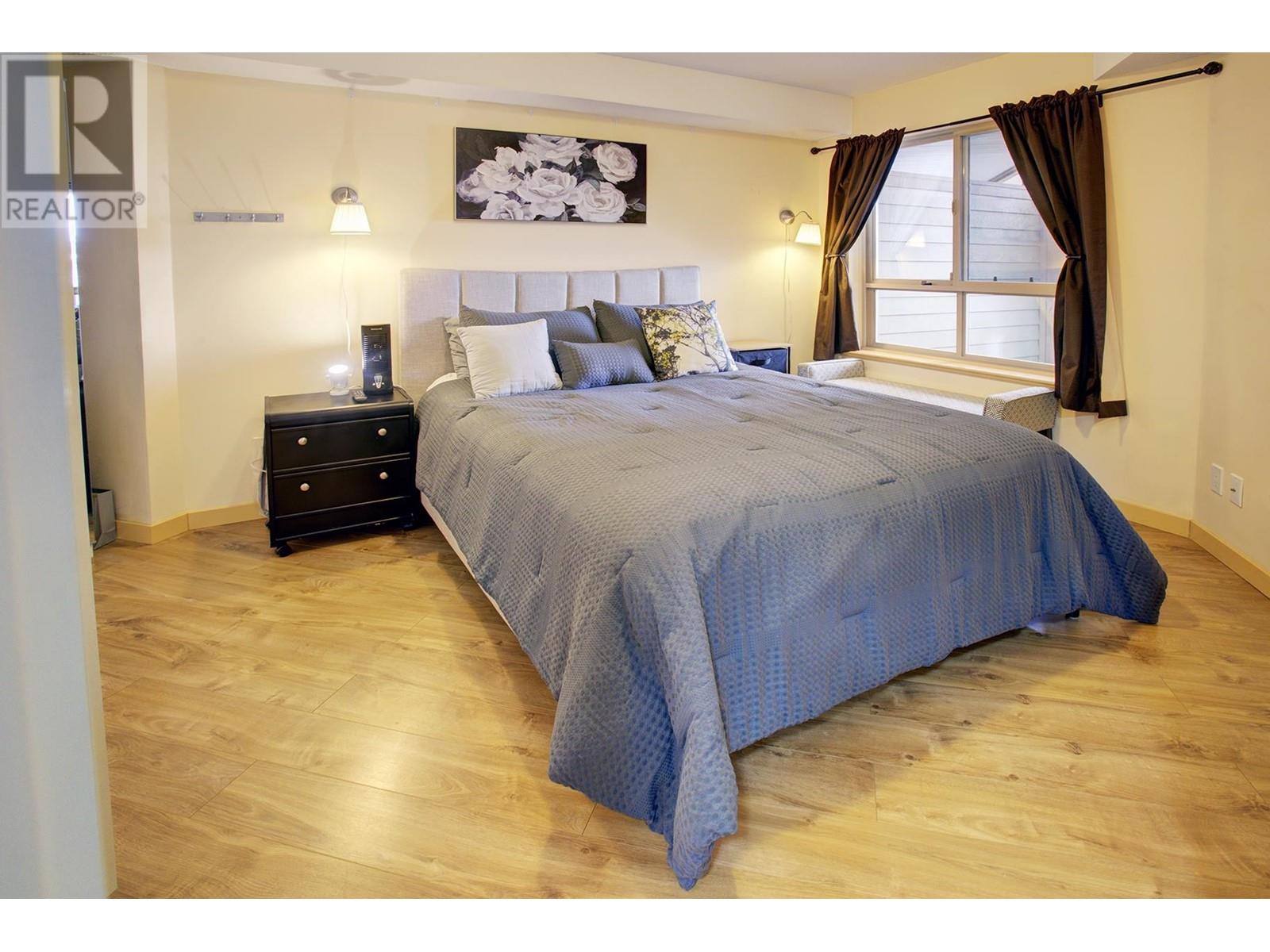 207 38003 SECOND AVENUE, Squamish