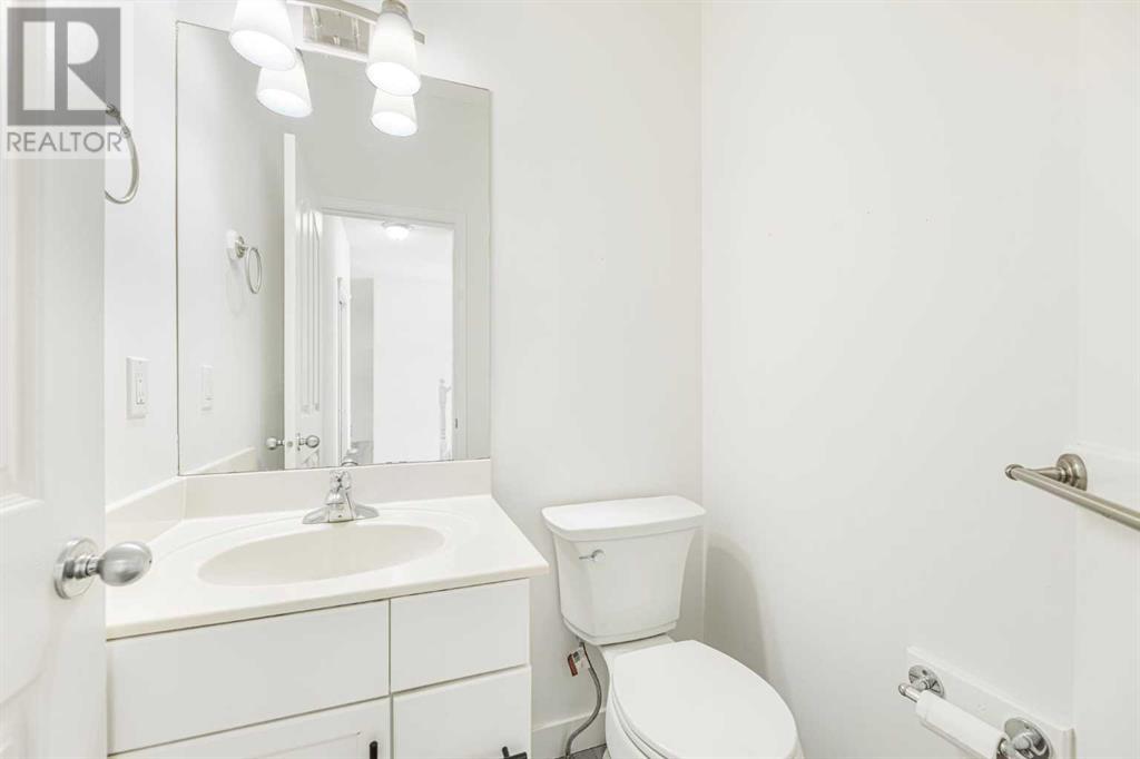 Single Family House for Sale in  Strathlea Grove SW Strathcona Park Calgary 