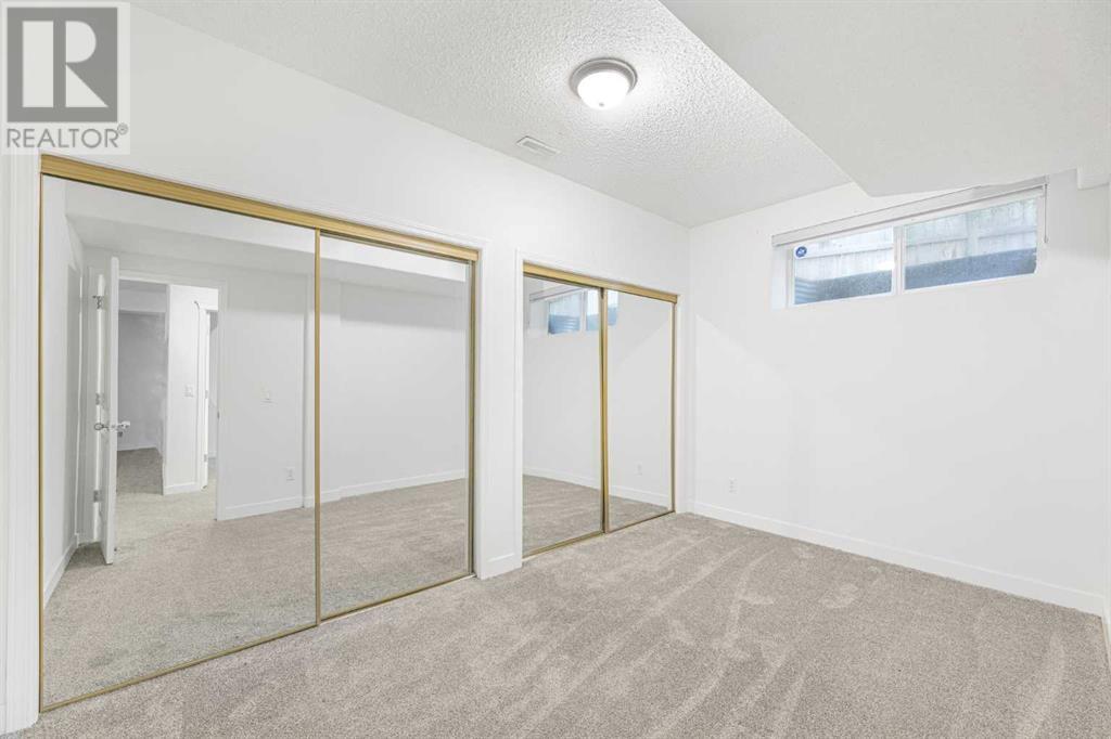 Single Family House for Sale in  Strathlea Grove SW Strathcona Park Calgary 