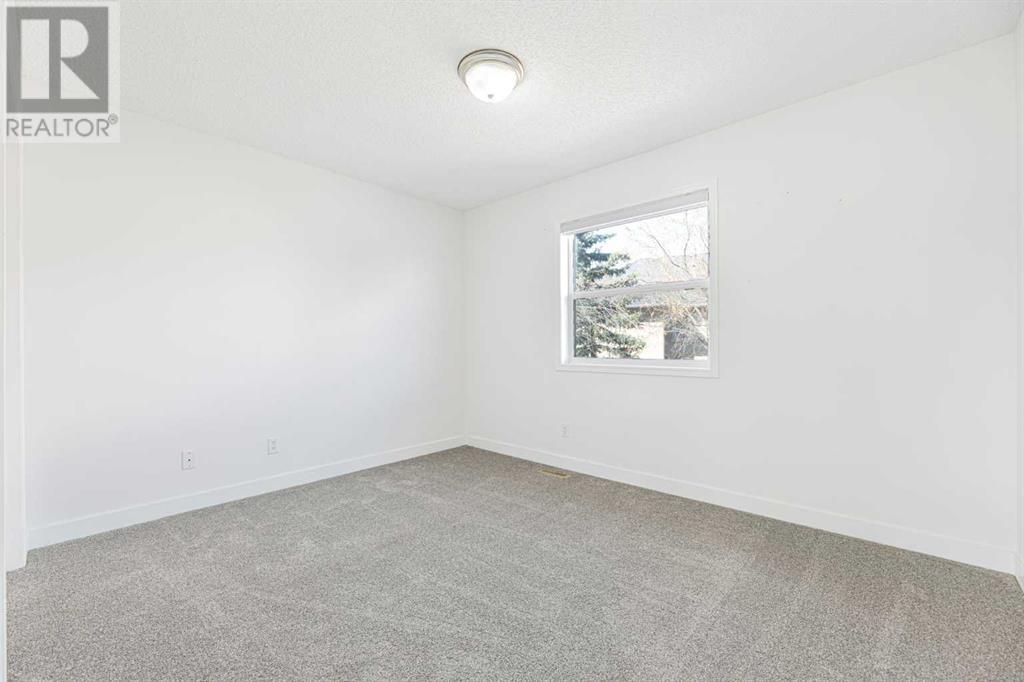 Single Family House for Sale in  Strathlea Grove SW Strathcona Park Calgary 