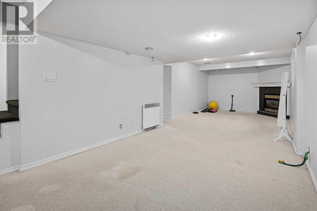 Single Family House for Sale in  McKenzie Lake View SE McKenzie Lake Calgary 