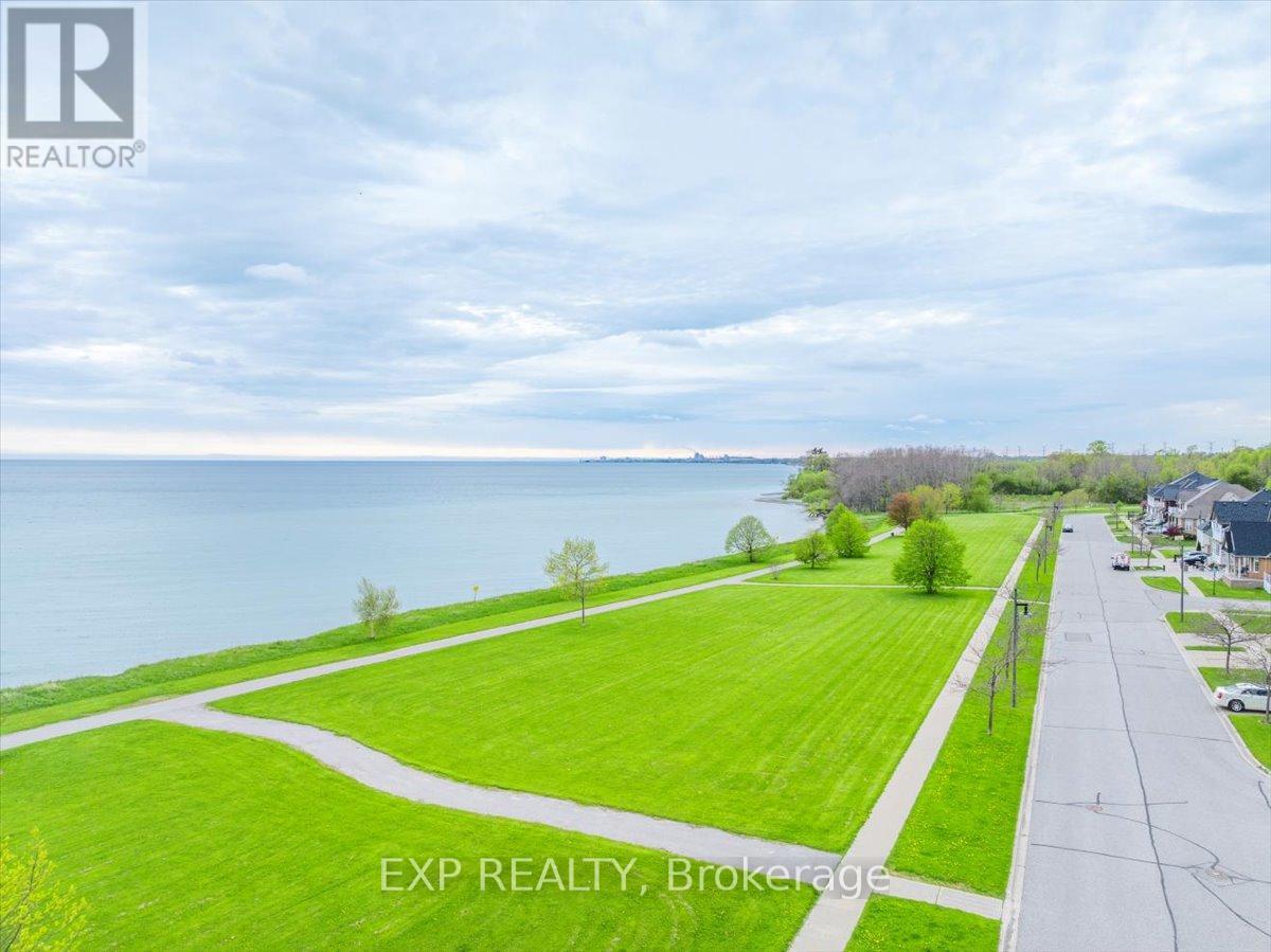 Photo 32 of 67 Marret Lane, Clarington ON