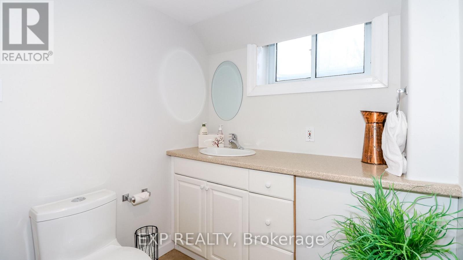 Photo 35 of 182 Ardagh Road, Barrie ON