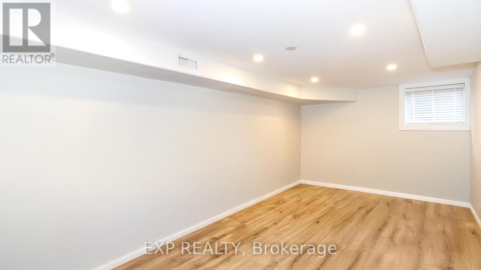 Photo 37 of 182 Ardagh Road, Barrie ON