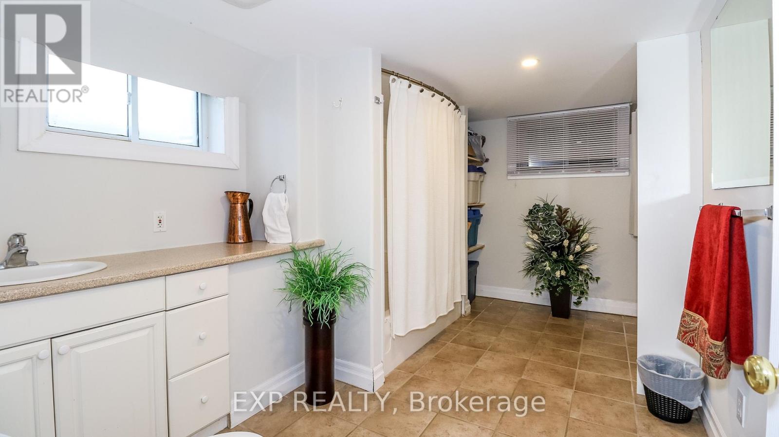 Photo 42 of 182 Ardagh Road, Barrie ON