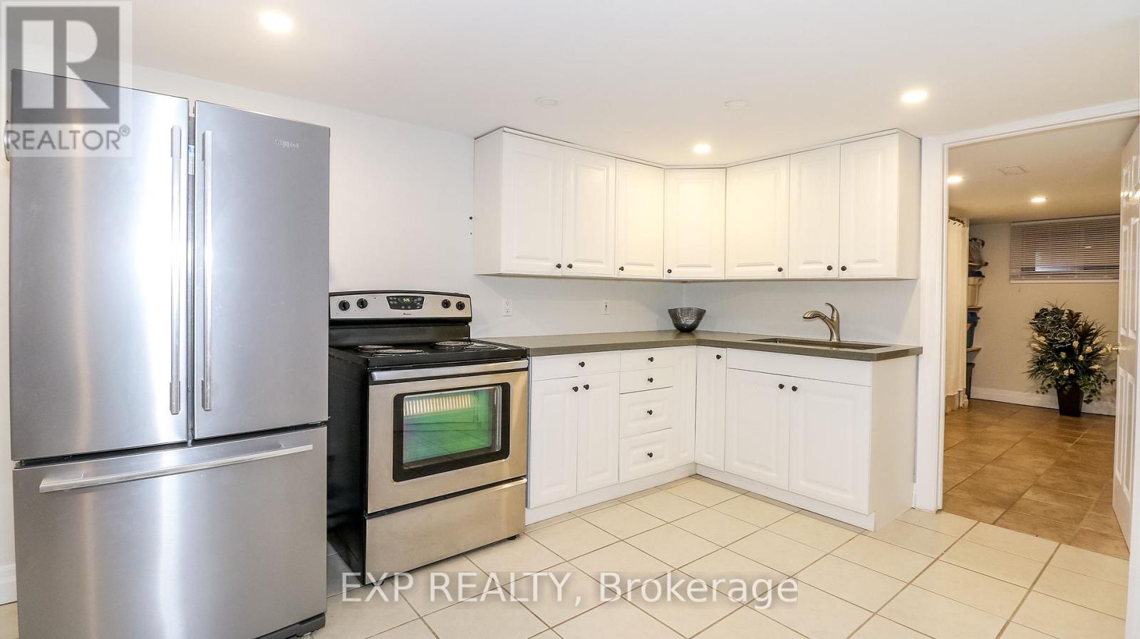 Photo 20 of 182 Ardagh Road, Barrie ON
