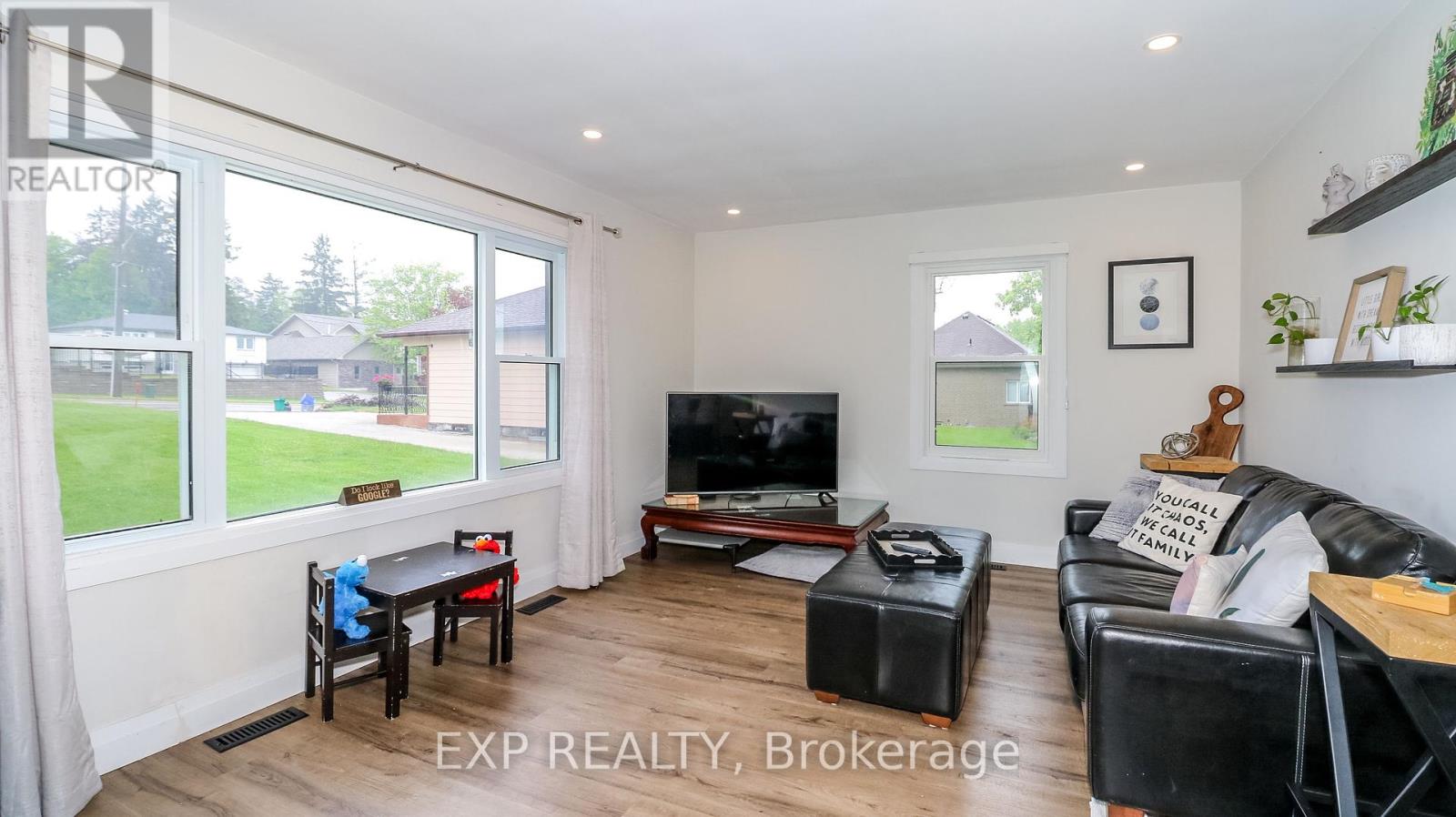 Photo 11 of 182 Ardagh Road, Barrie ON