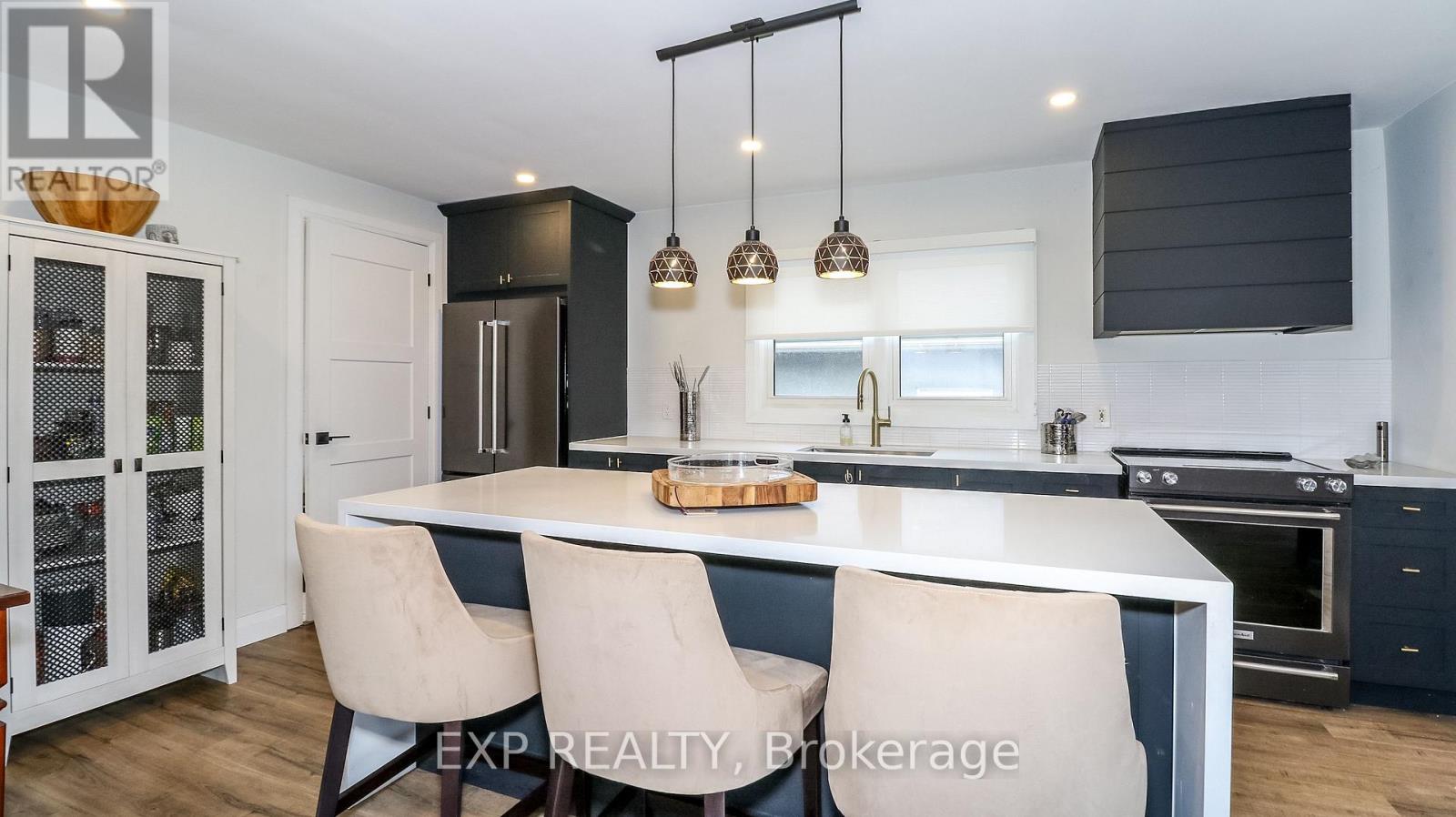 Photo 24 of 182 Ardagh Road, Barrie ON