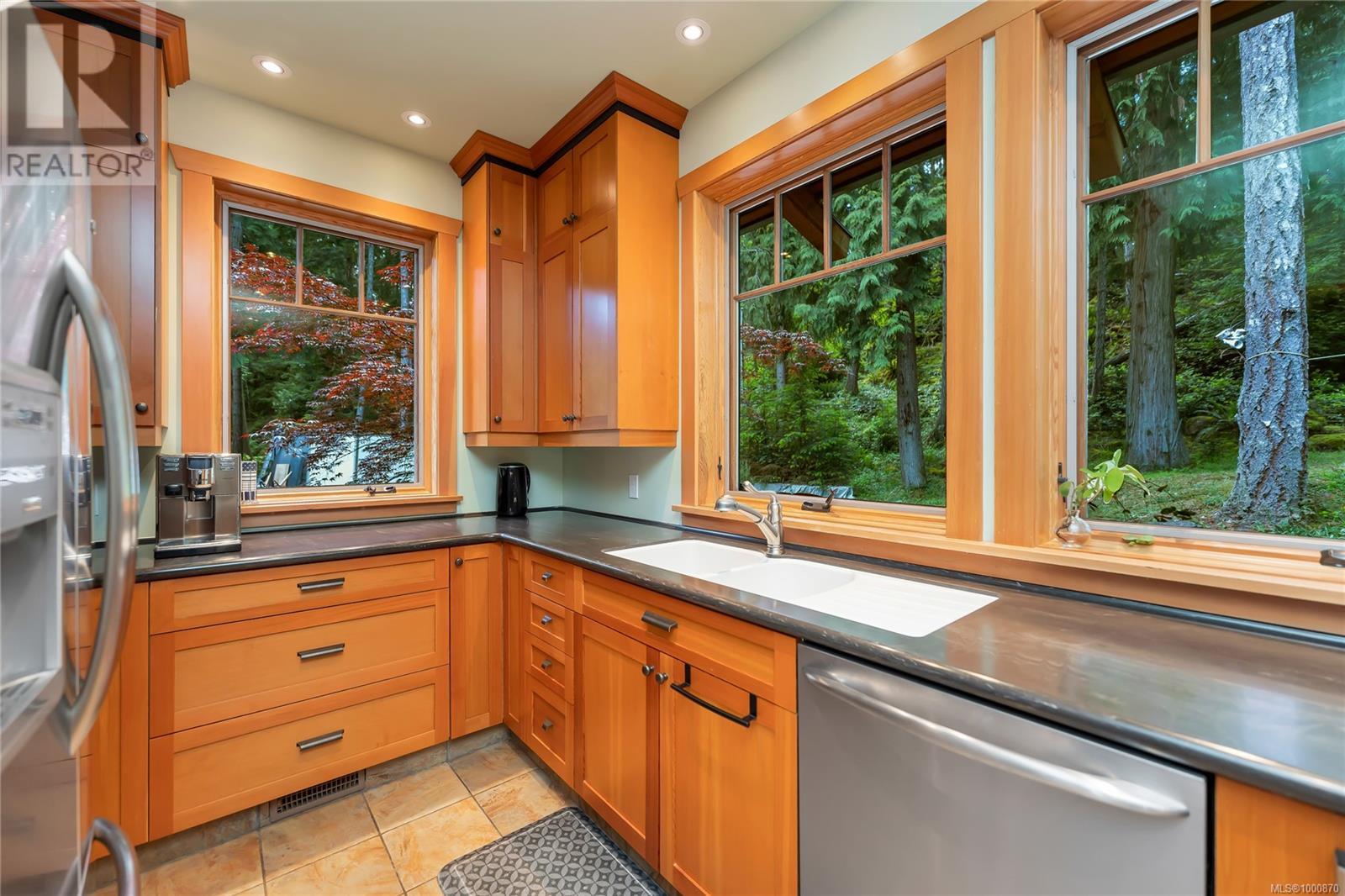 260 Little Mountain Rd, Salt Spring