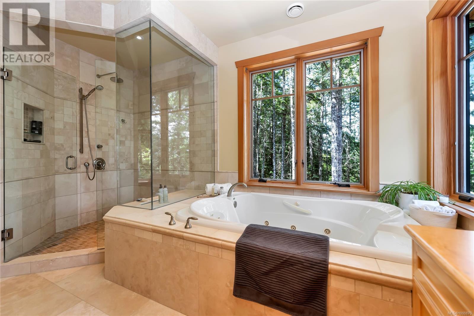 260 Little Mountain Rd, Salt Spring