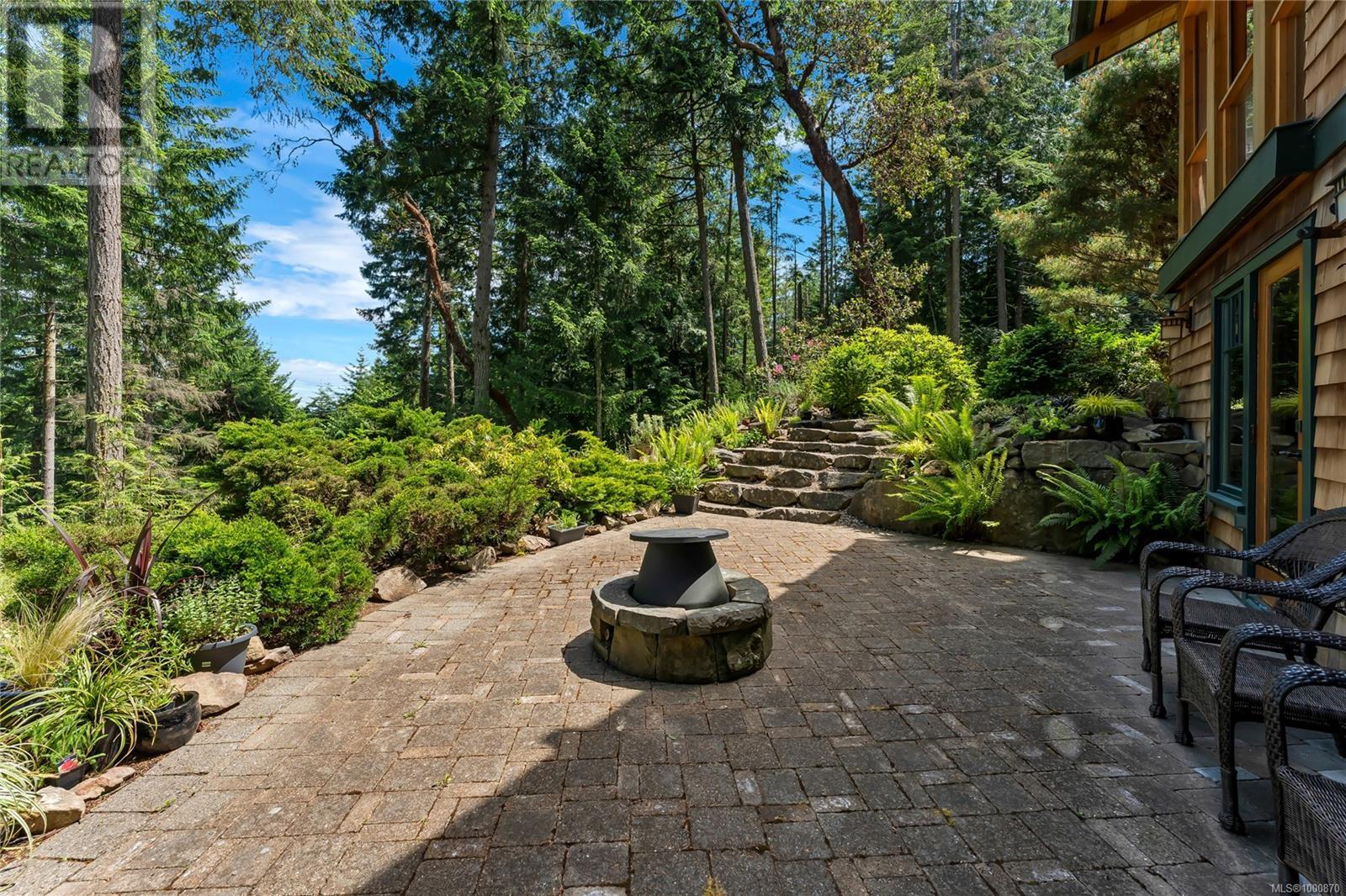 260 Little Mountain Rd, Salt Spring