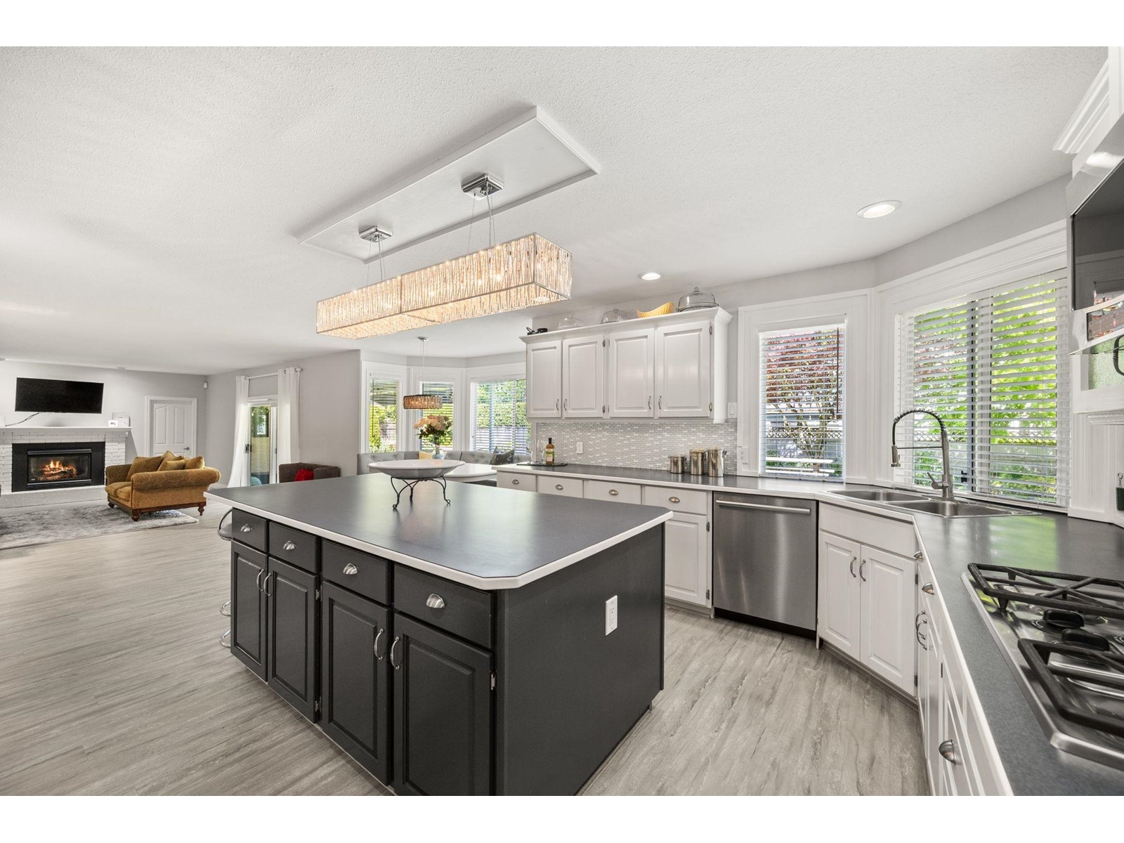Photo 17 of 1722 137 A Street, Surrey BC