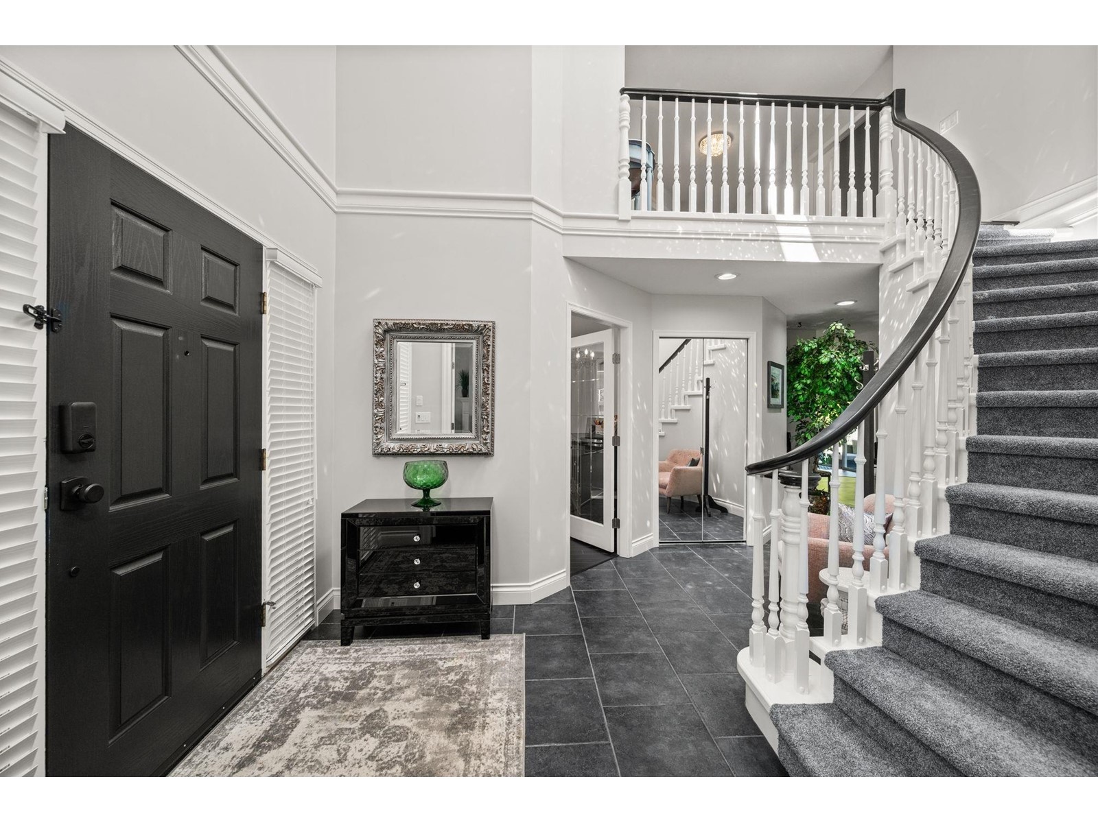 Photo 8 of 1722 137 A Street, Surrey BC