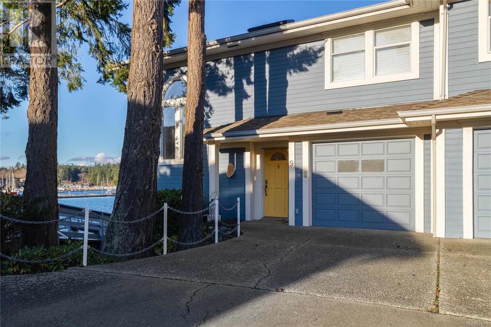9 111 Fulford-Ganges Rd, Salt Spring