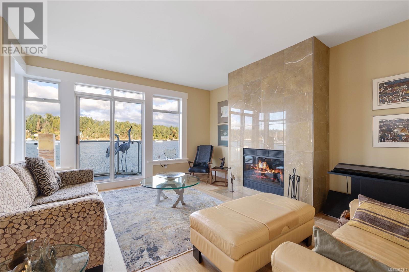 9 111 Fulford-Ganges Rd, Salt Spring