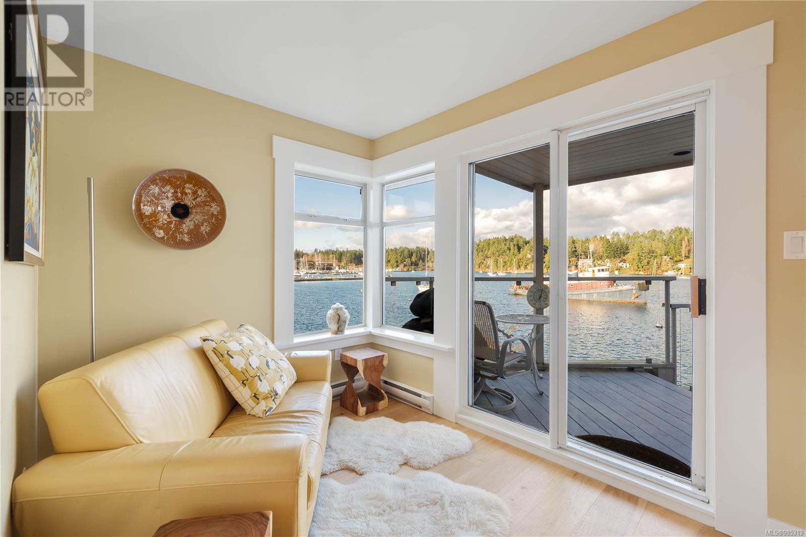 9 111 Fulford-Ganges Rd, Salt Spring