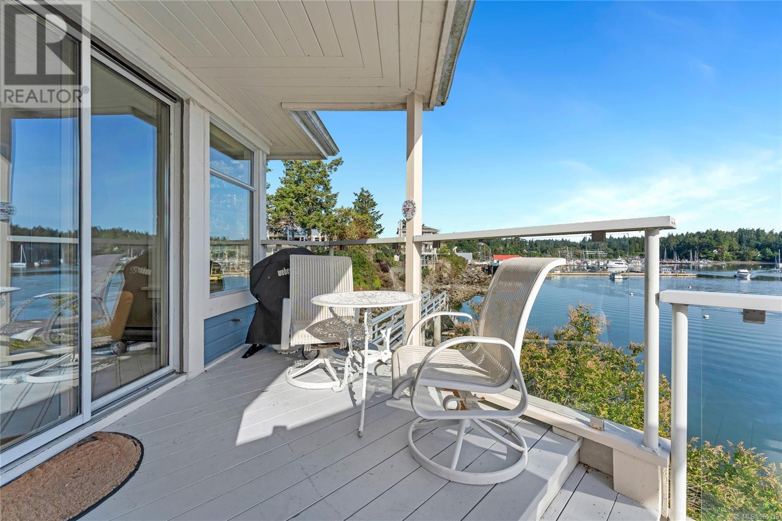 9 111 Fulford-Ganges Rd, Salt Spring