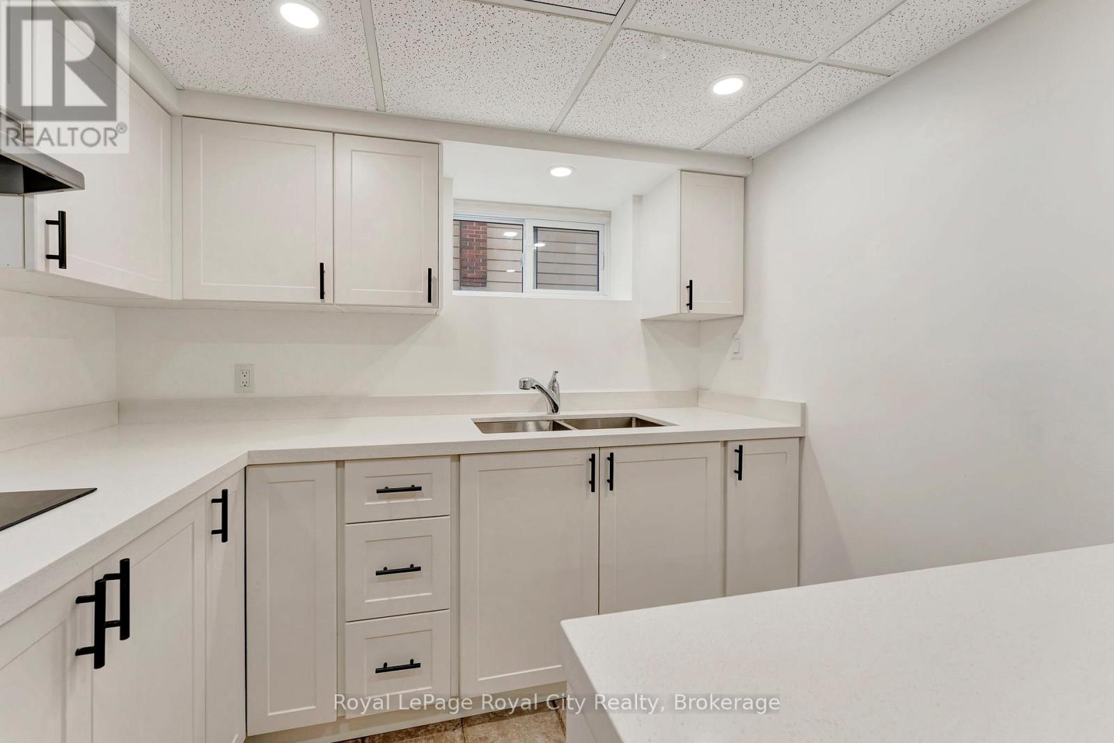 Photo 28 of 379 East 27th Street, Hamilton ON