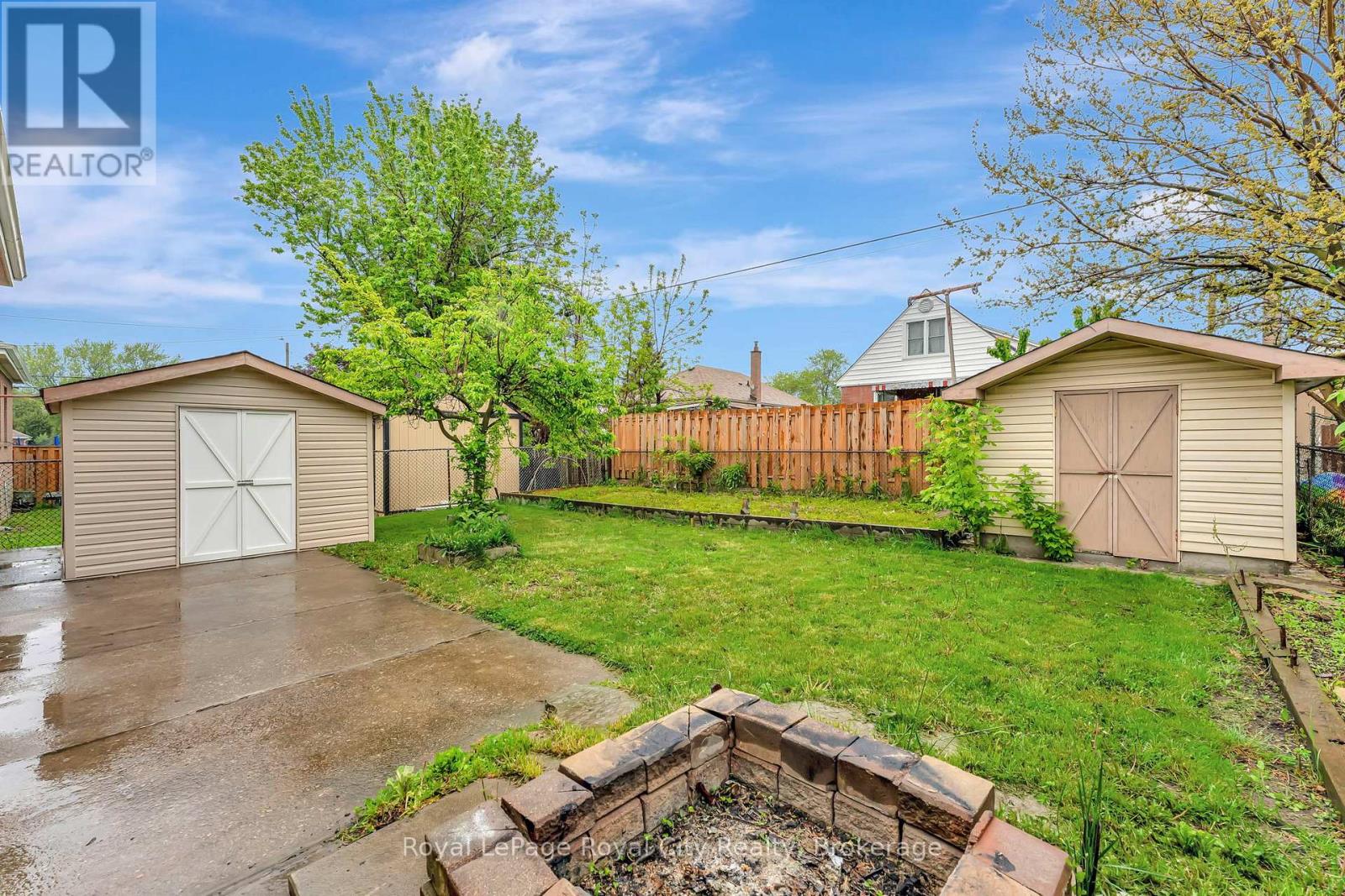 Photo 30 of 379 East 27th Street, Hamilton ON