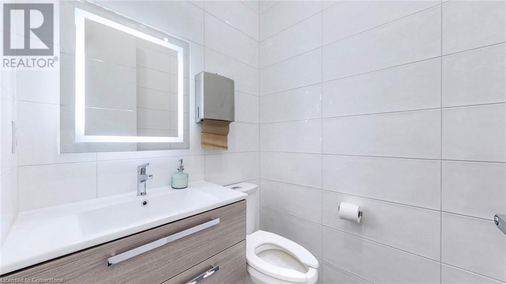 Photo 5 of 541 Queen Street E Unit 2nd Floor, Toronto ON