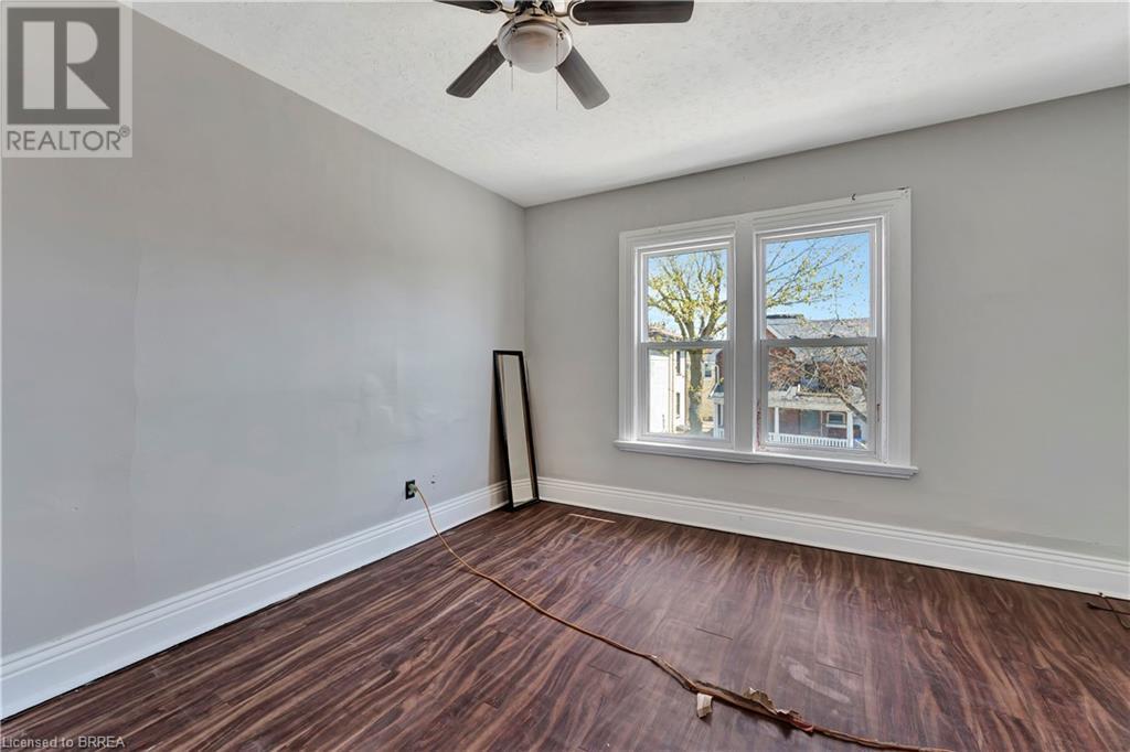 Photo 16 of 170 Murray Street, Brantford ON