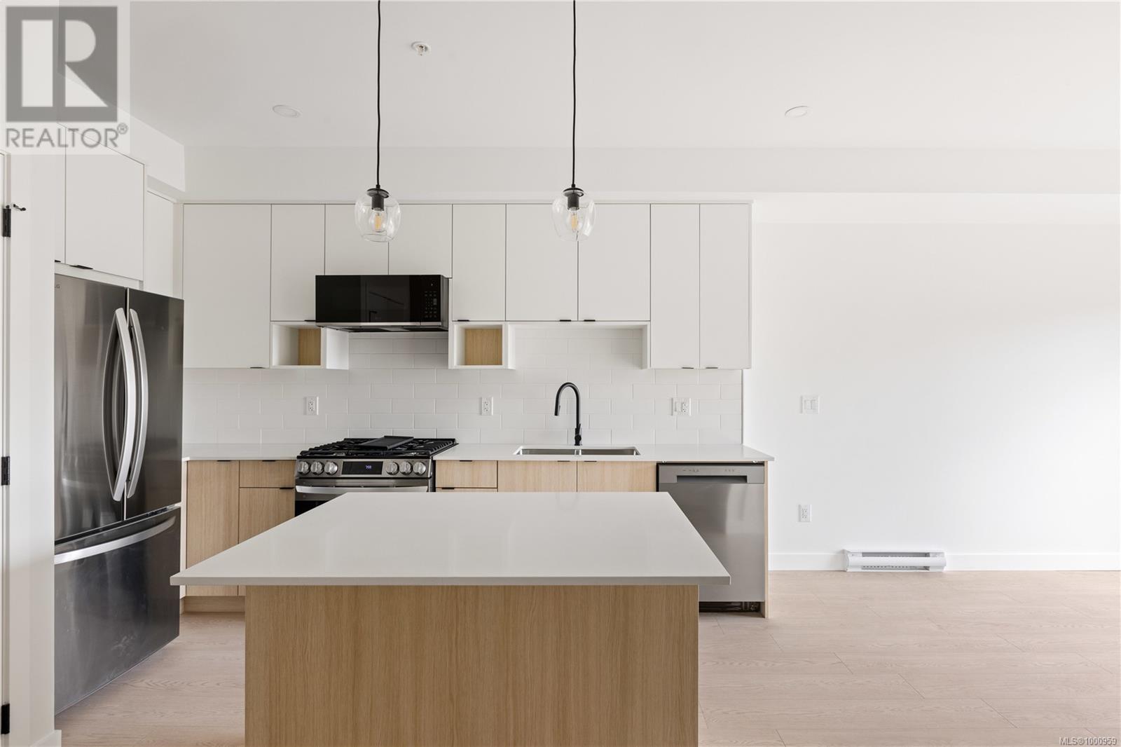431 2629 Millstream Road, Langford
