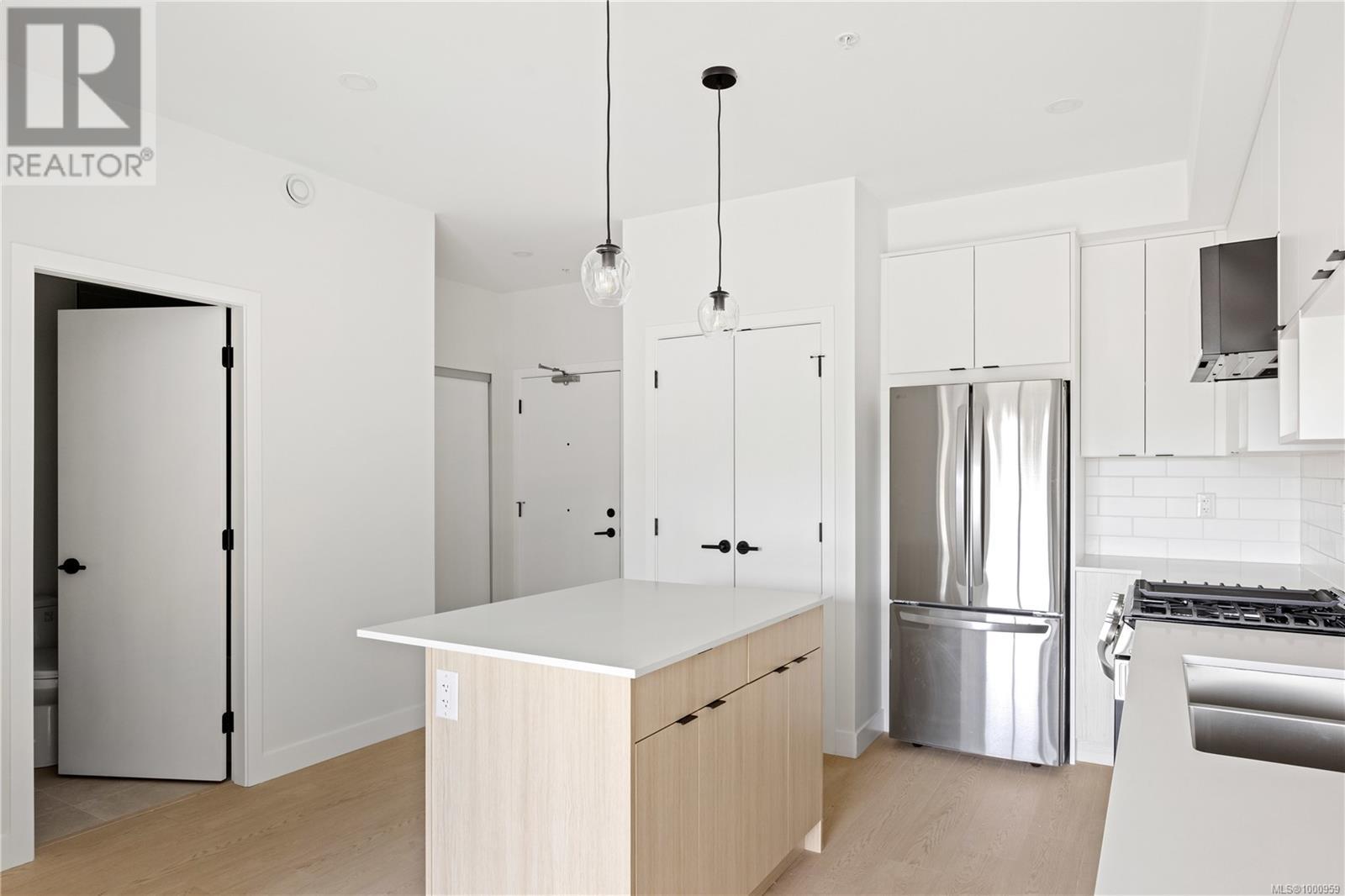 431 2629 Millstream Road, Langford