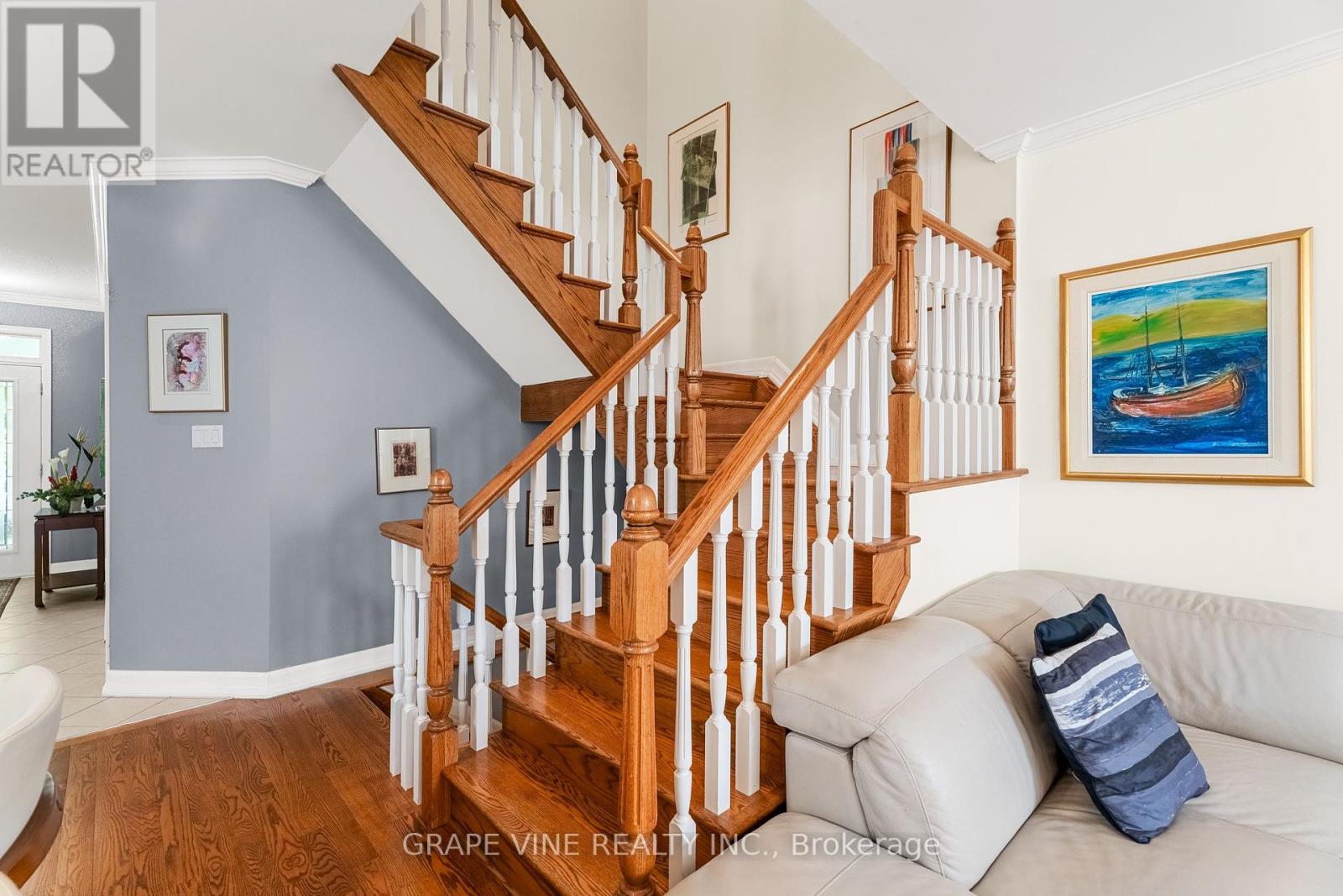 Photo 33 of 709 Melbourne Avenue, Ottawa ON