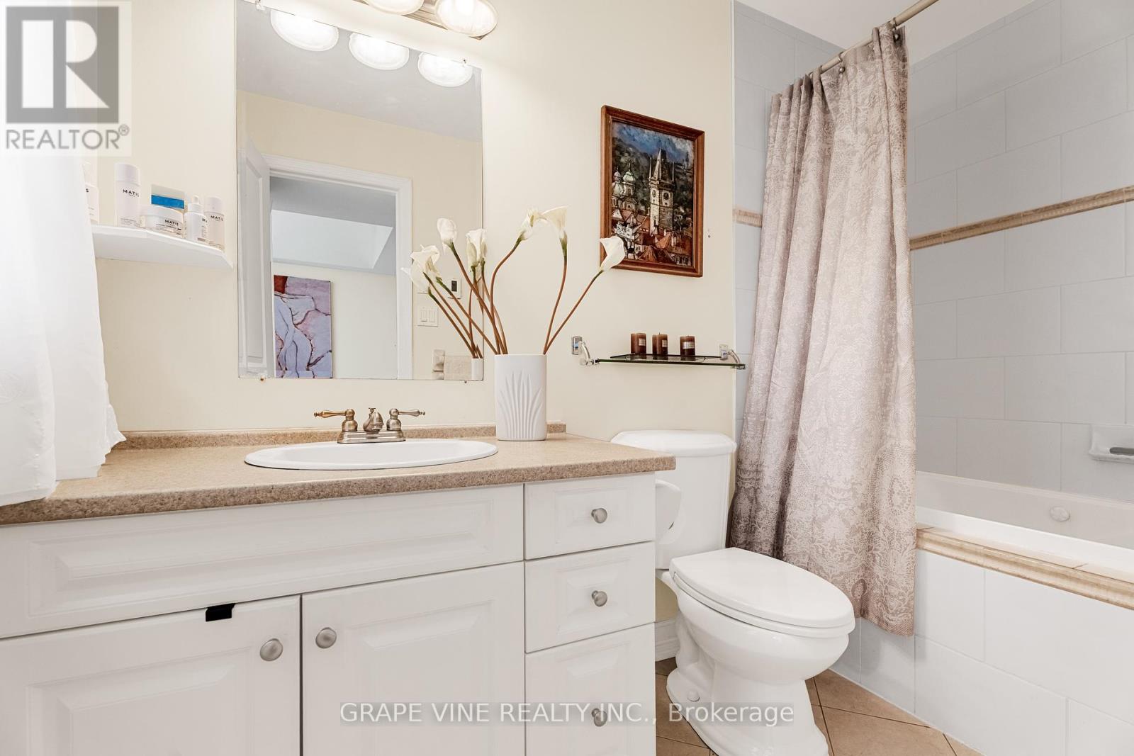 Photo 19 of 709 Melbourne Avenue, Ottawa ON