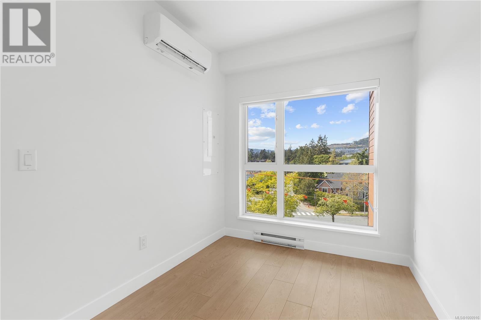 Photo 6 of 502 2629 Millstream Rd, Langford BC