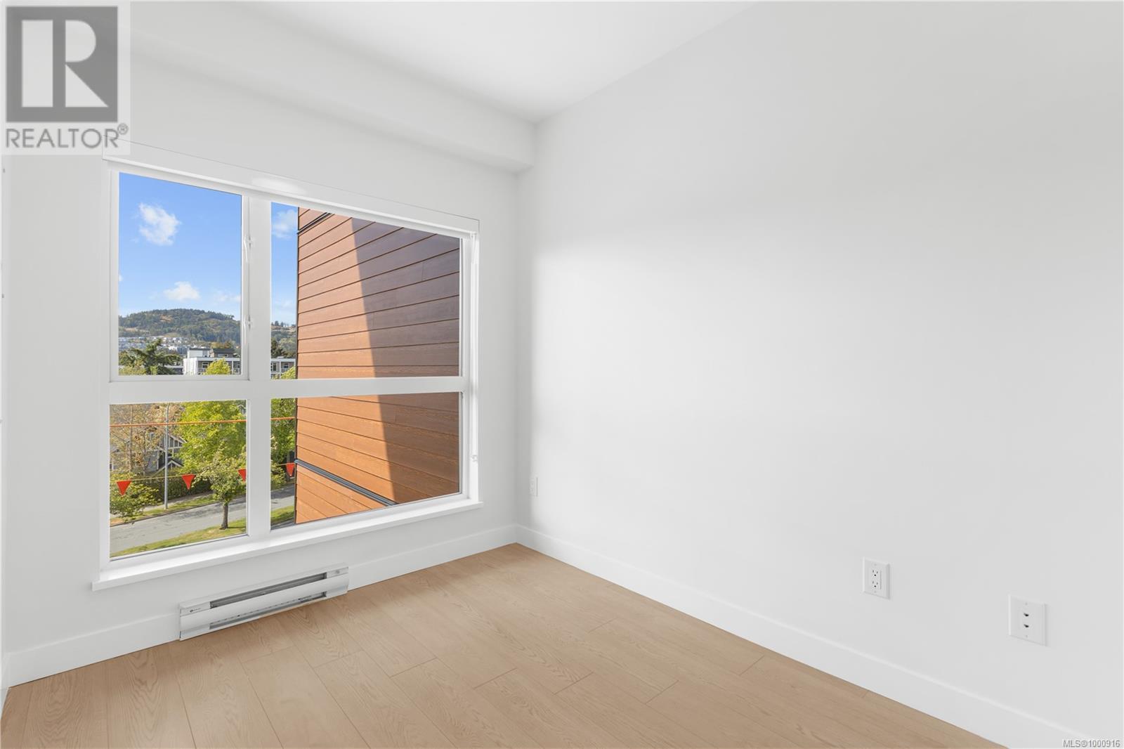 Photo 10 of 502 2629 Millstream Rd, Langford BC